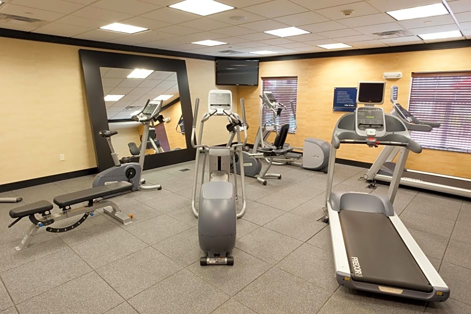 Hampton Inn and Suites Tulsa Central