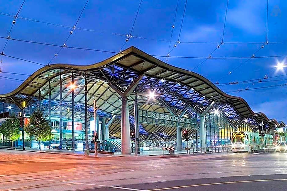 Lovely Studio City Views Next to Southern Cross