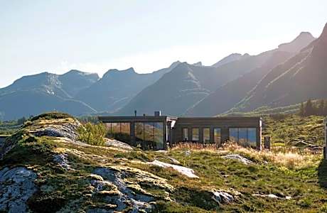 Luxury Lodge with jacuzzi and sauna