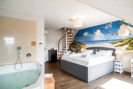 Suite with Hot Tub