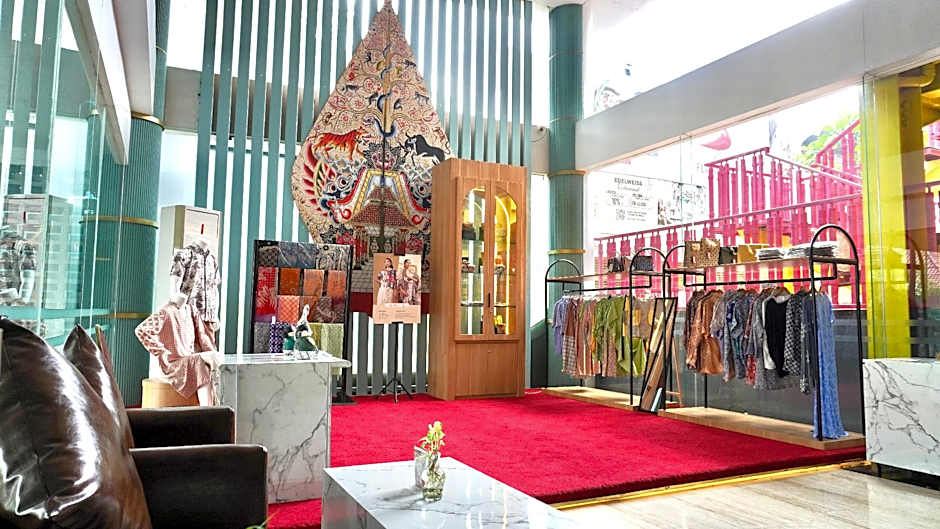 Luxury Malioboro Hotel