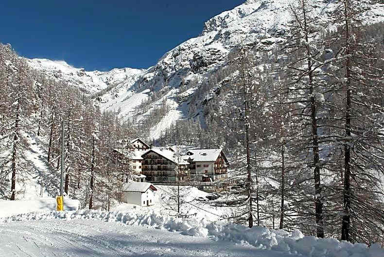 La Trinitè Monboso Hotel