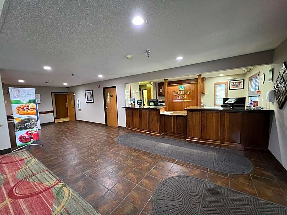 Quality Inn Mitchell I-90