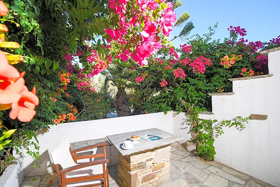 Golden Beach Studios & Suites