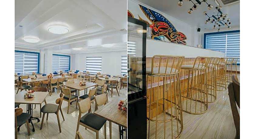 Santiago Cove Hotel and Restaurant