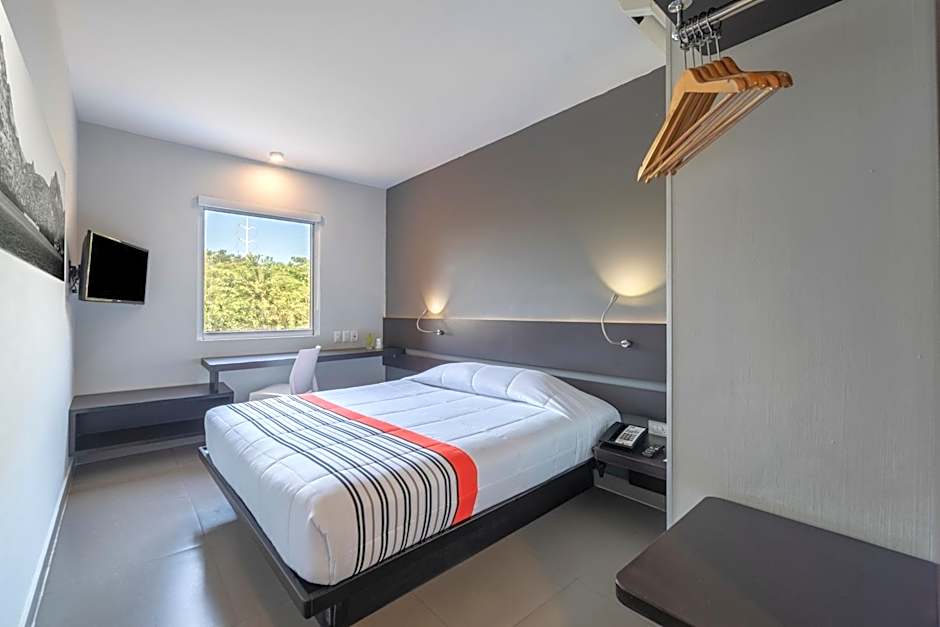 City Express Junior by Marriott Ciudad Del Carmen Aeropuerto