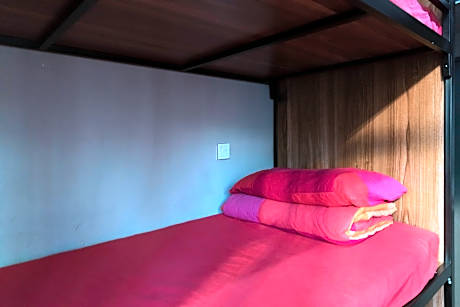 Private Room for 6 People with Bunk Bed