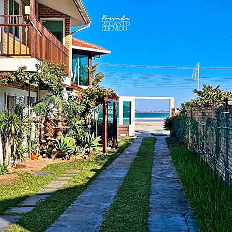 Pousada Recanto Edênico - à beira mar da Praia Ponta do Papagaio, Palhoça SC