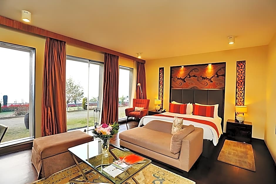 Taj Dal View, Srinagar