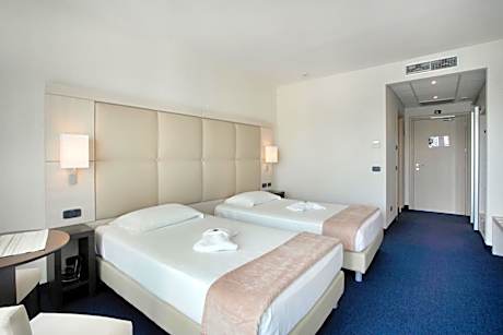 Double or Twin Room with Balcony - Disability Access