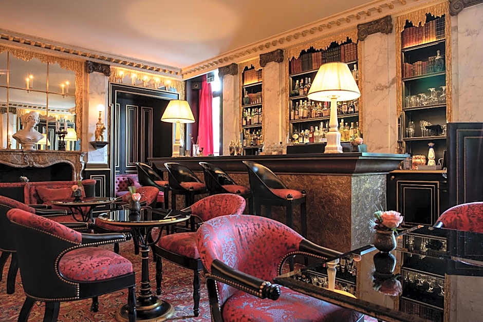 La Réserve Paris Hotel & Spa