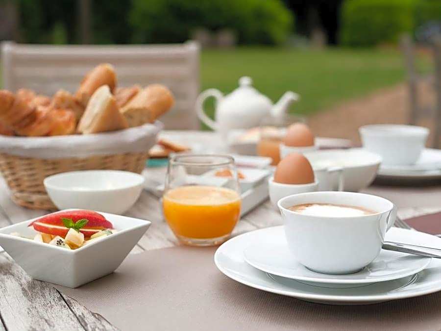 Château de Perreux, The Originals Collection