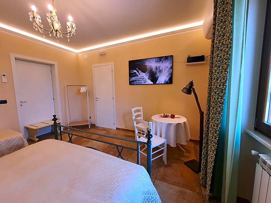 Villa Malvasio Pool and Jacuzzi Room Sassari