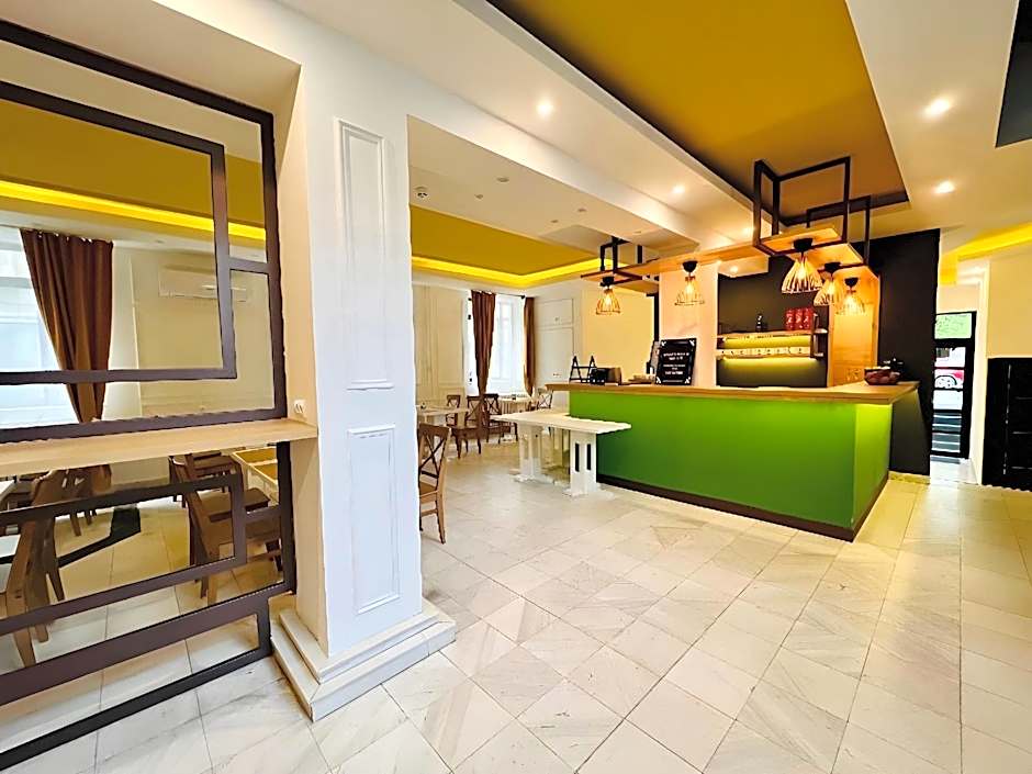 Side One Design Hotel