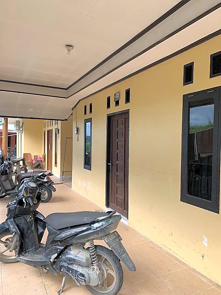 SPOT ON 92544 Senja Homestay