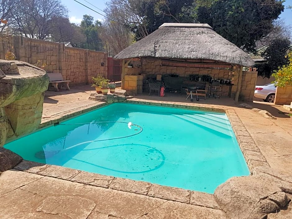 Upper Houghton Guesthouse