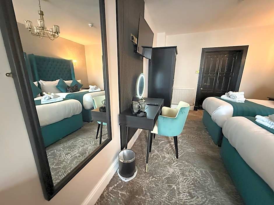 Lyons Woodlands Hall