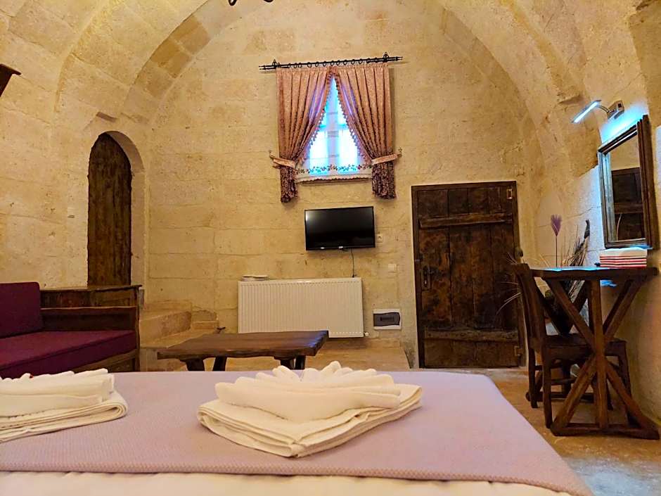 ARMEsos Cave Hotel
