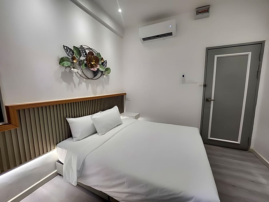 One Point Hotel @ Rh Plaza