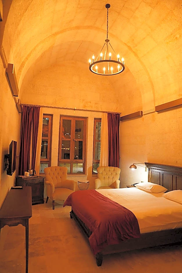 EVANTHIA CAVE SUITES