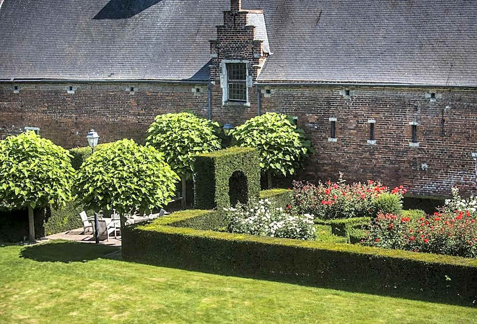 Begijnhof Hotel