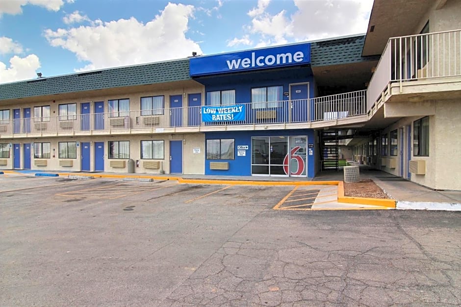 Motel 6-Fort Stockton, TX