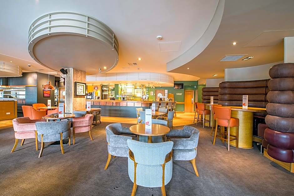 Premier Inn Swansea Waterfront