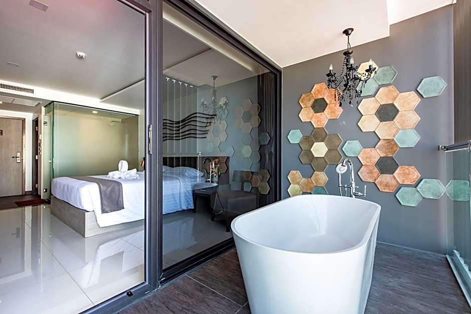 Blackwoods Hotel Pattaya - SHA Extra Plus