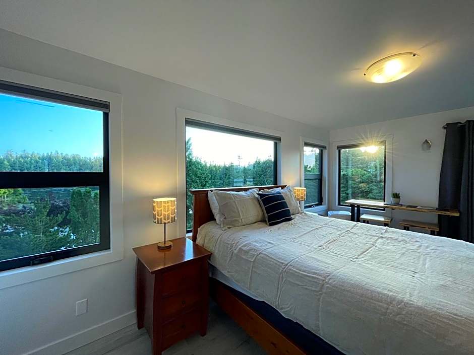 Private Room On Waterfront Property With Hot Tub & Firepit - Sea Esta