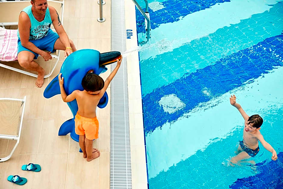 Tui Magic Life Jacaranda