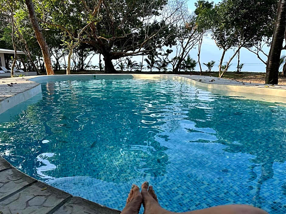 Magalong Beach Resort