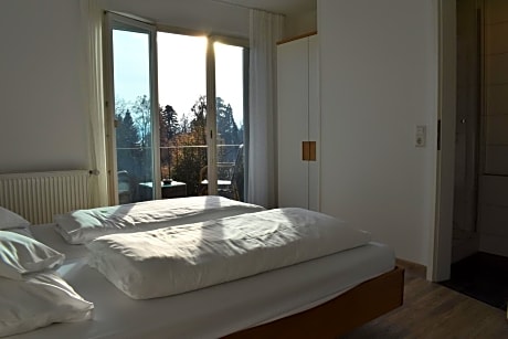 Double Room with Balcony and Park View