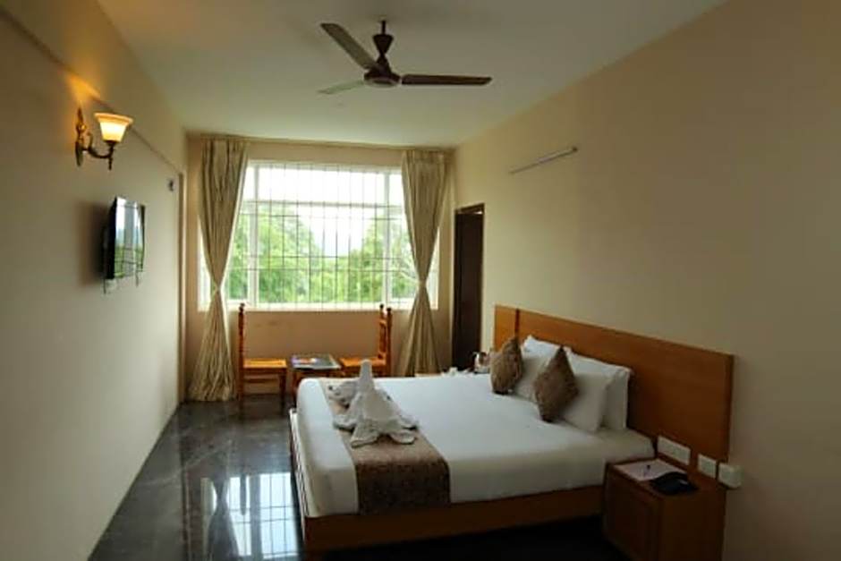 ACK Palacce Inn - Yercaud