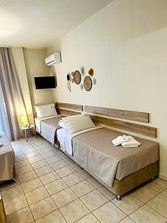 Classic Quadruple Room