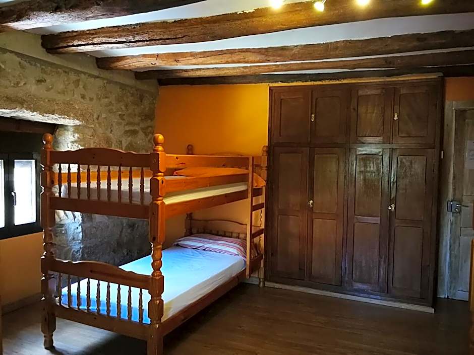 La Bodega Del Camino aka Albergue On TheLe