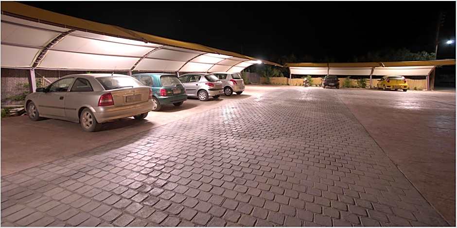 Avantis Suites Hotel