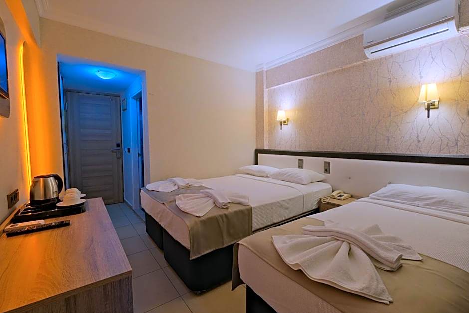 Moni Hotel