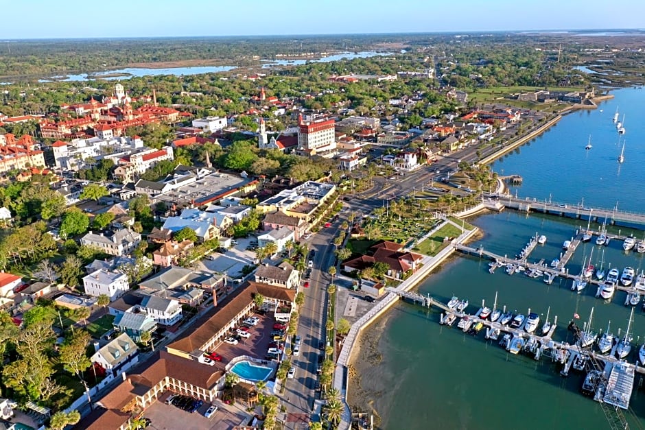 Historic Waterfront Marion Motor Lodge in downtown St Augustine