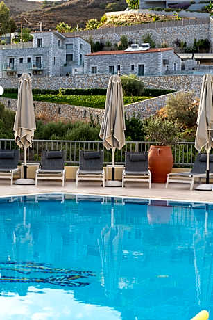 Elpis Studios & Apartments