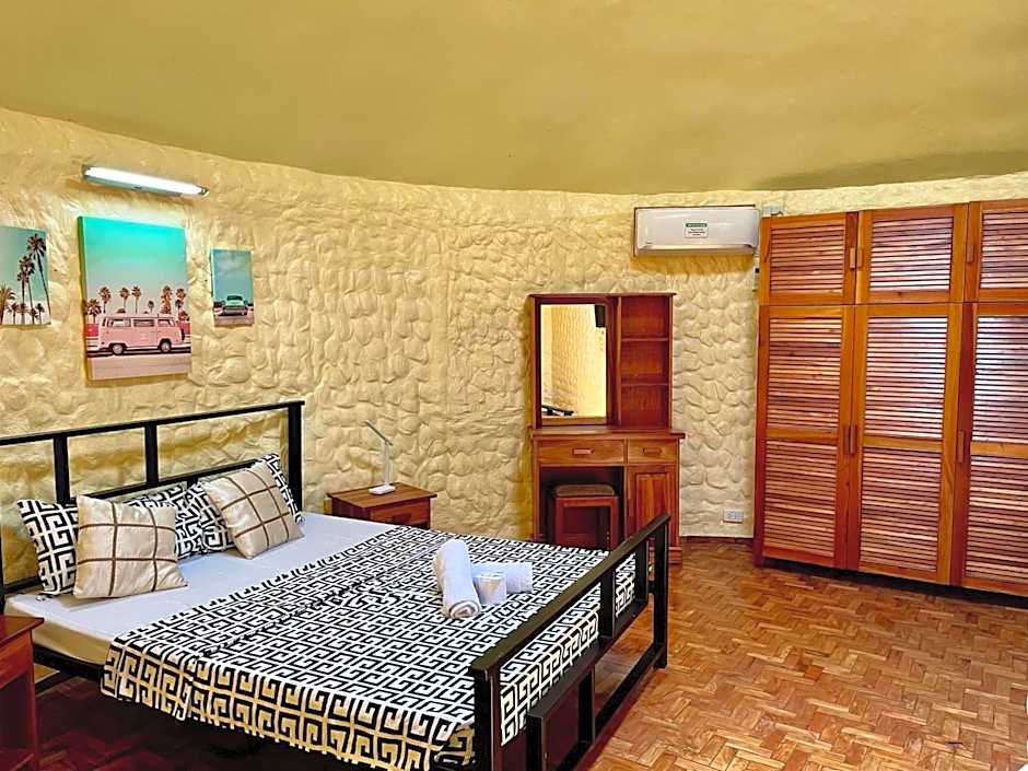Midnite Inn