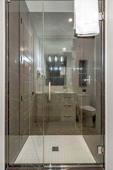 Luxury-4bed with AC-86"TV-BrandNew in Cranston, Calgary