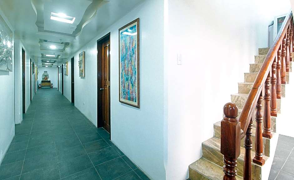 RedDoorz @ Mina's Place 2 Banez Ville Tacloban