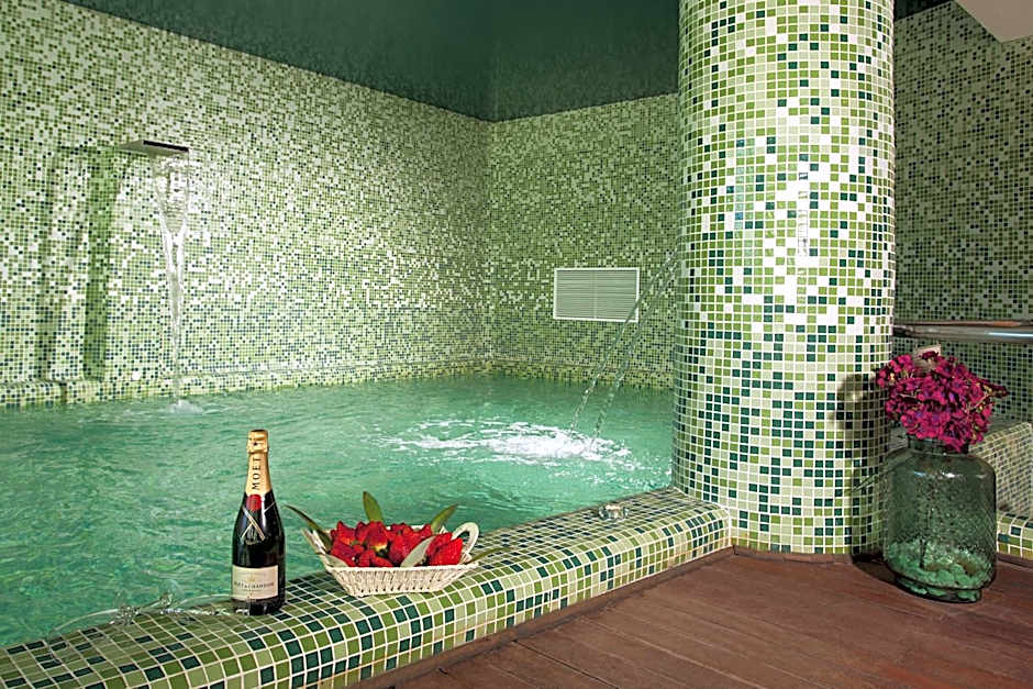 Marinas de Nerja Beach & Spa