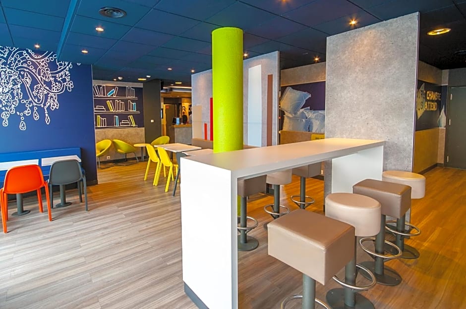 ibis Budget Courbevoie Paris La Defense