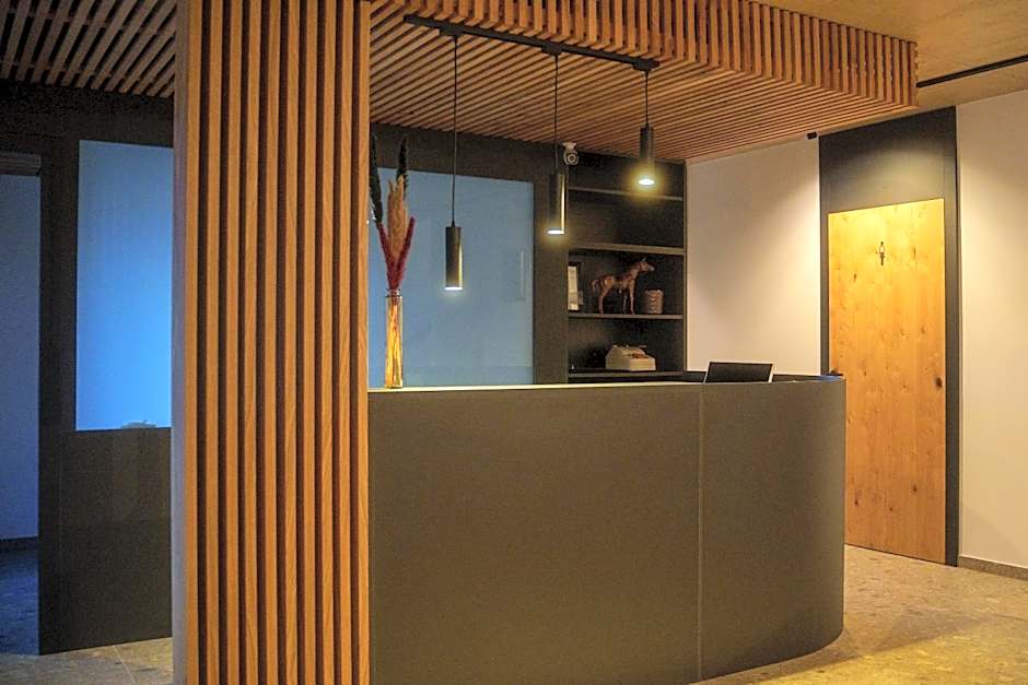 Tourist Farm HOTEL FROST