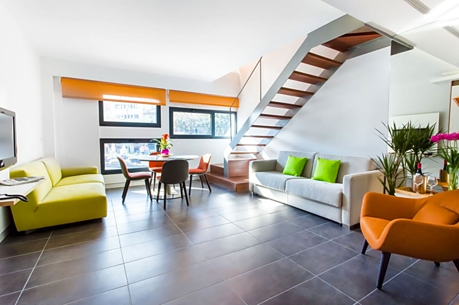 Cosmo Apartments Sants