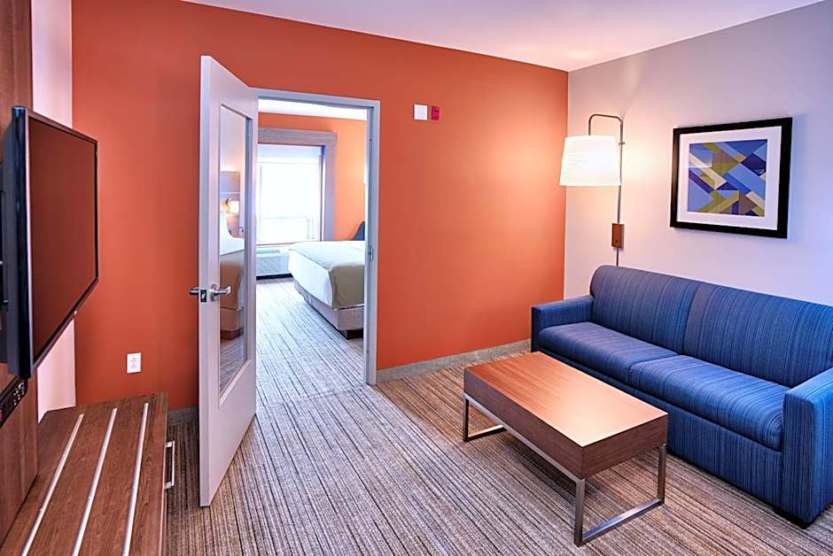 Holiday Inn Express Hotel & Suites Dieppe Airport By IHG