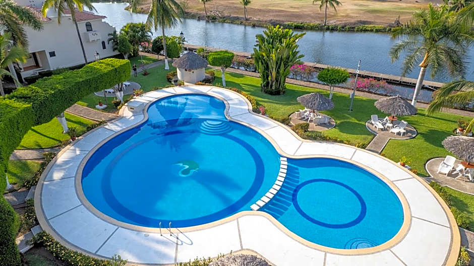 Penthouse Villa at Ixtapa Marina