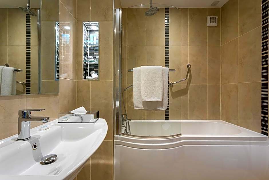 Park Inn by Radisson Shannon Airport