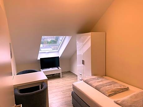Three-Bedroom Deluxe Apartment